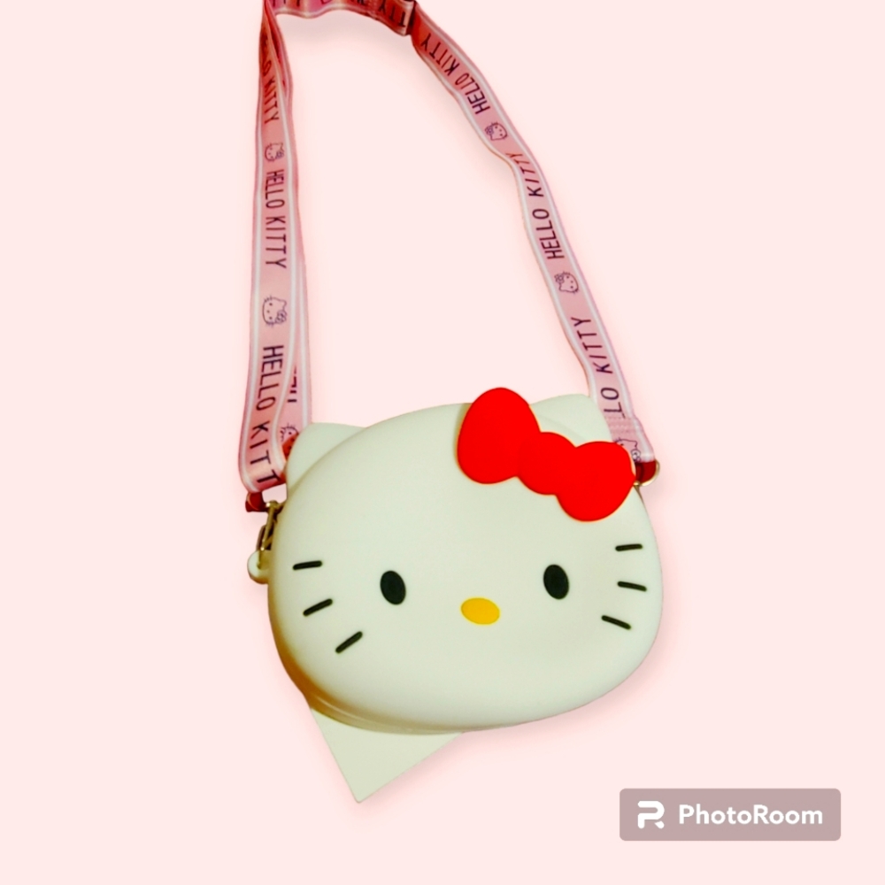 Hello Kitty purse